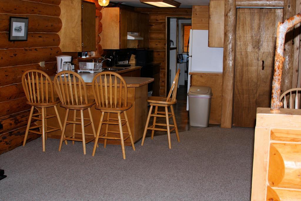 Bear Den Vacation Home Anchor Point Habitación foto