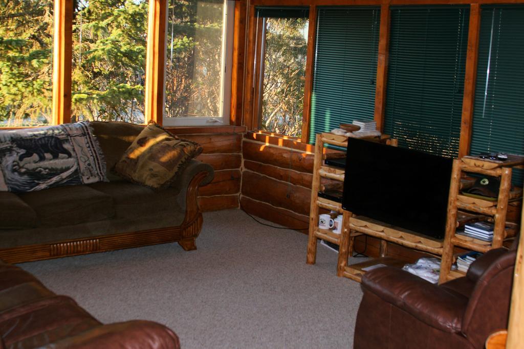 Bear Den Vacation Home Anchor Point Habitación foto