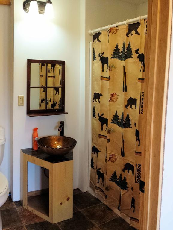 Bear Den Vacation Home Anchor Point Habitación foto