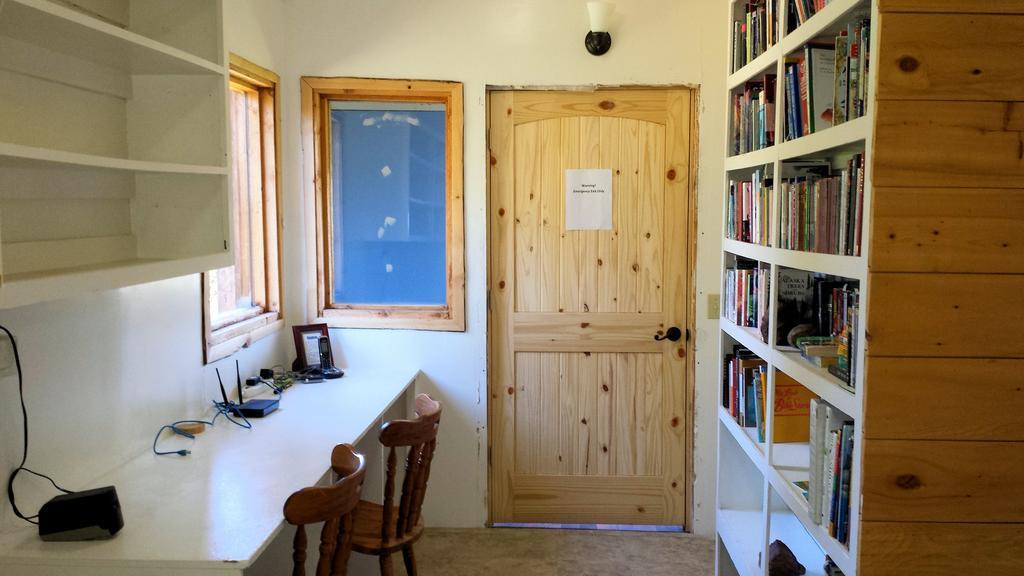 Bear Den Vacation Home Anchor Point Habitación foto